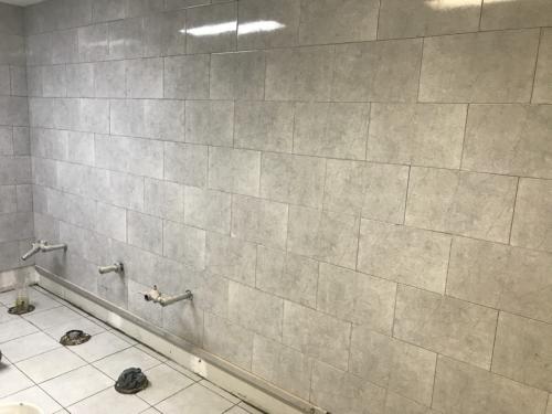 Bathroom2